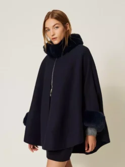 Alternative view of PONCHO TWINSET
