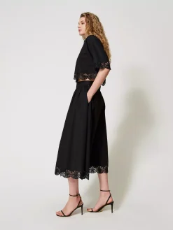 Alternative view of GONNA TWINSET