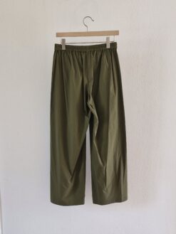 Alternative view of PANTALONE NIU'