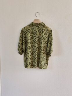 Alternative view of CAMICIA NIU'