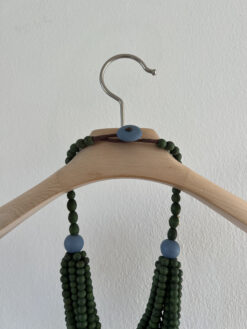 Alternative view of COLLANA NIU'