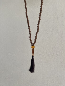 Alternative view of COLLANA NIU'